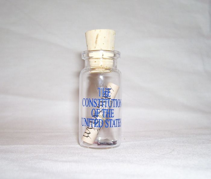 NGH117S Constitution of the United States in Mini GLASS Bottle